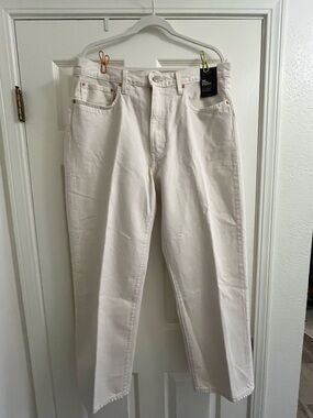 Levi's Cream Straight Jeans